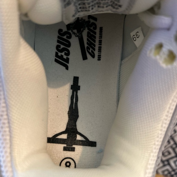 Kito Wares Passion of Christ Low
Desert Sand - Picture 4 of 6